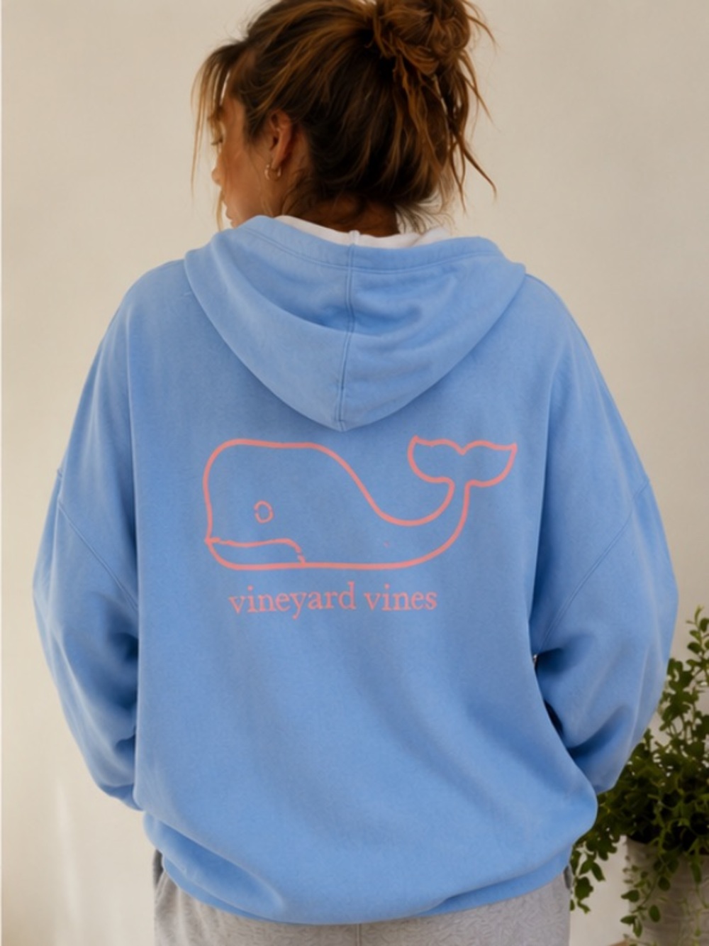 NWT Vineyard Vines Vintage Whale Hoodie XS Calm Waters Blue Pink Logo - Picture 2 of 7